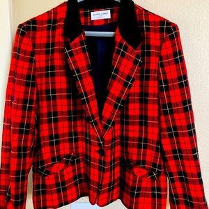Women’s plus size vintage blazer